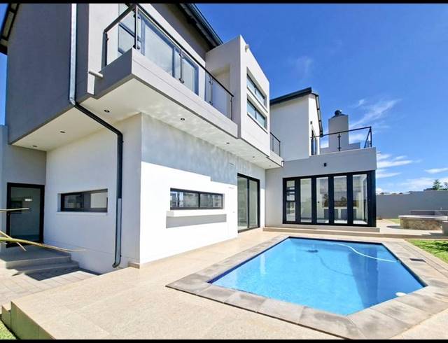 4 BEDROOM HOUSE FOR SALE IN FOUNTAINBROOK ESTATE